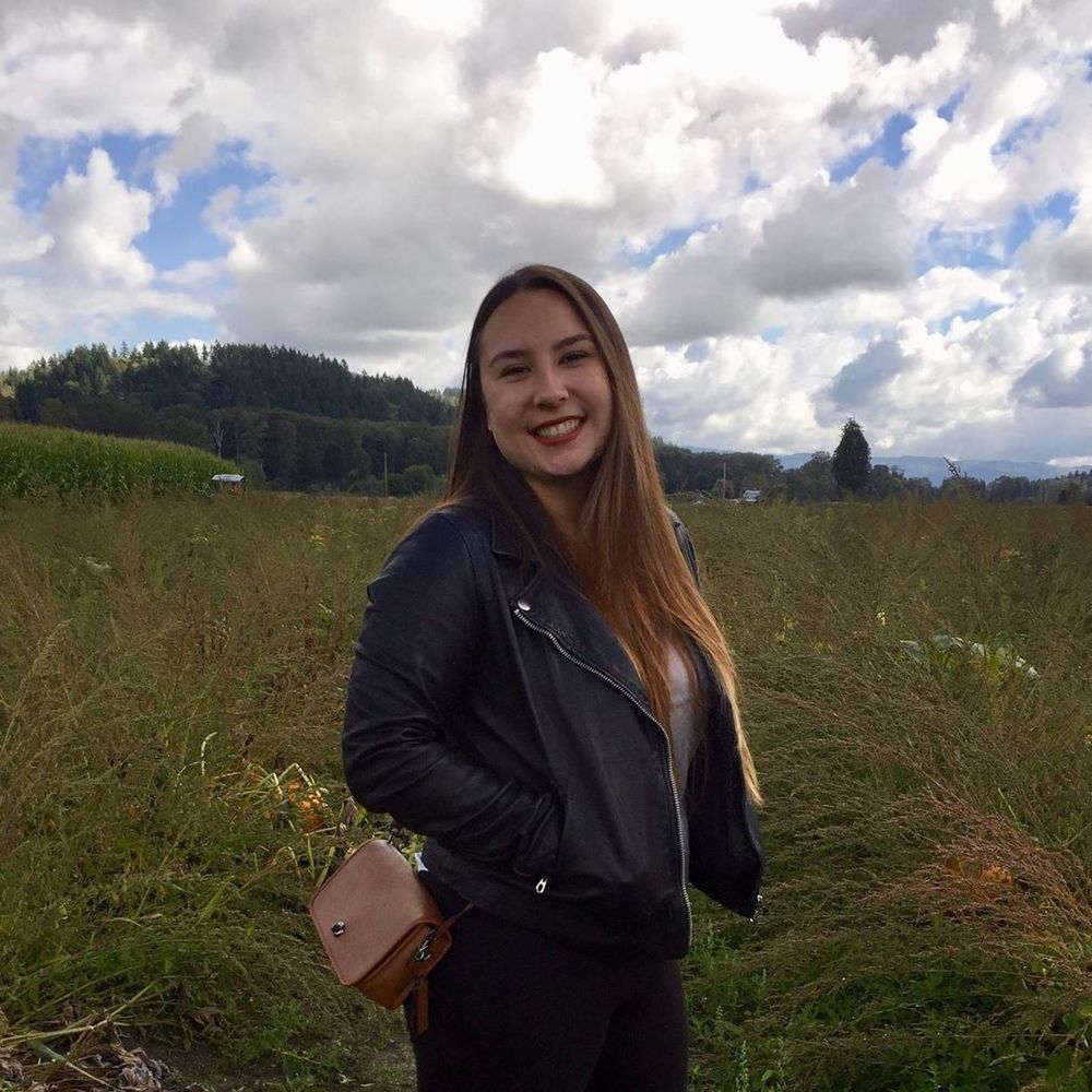 Meet your Posher, Danielle